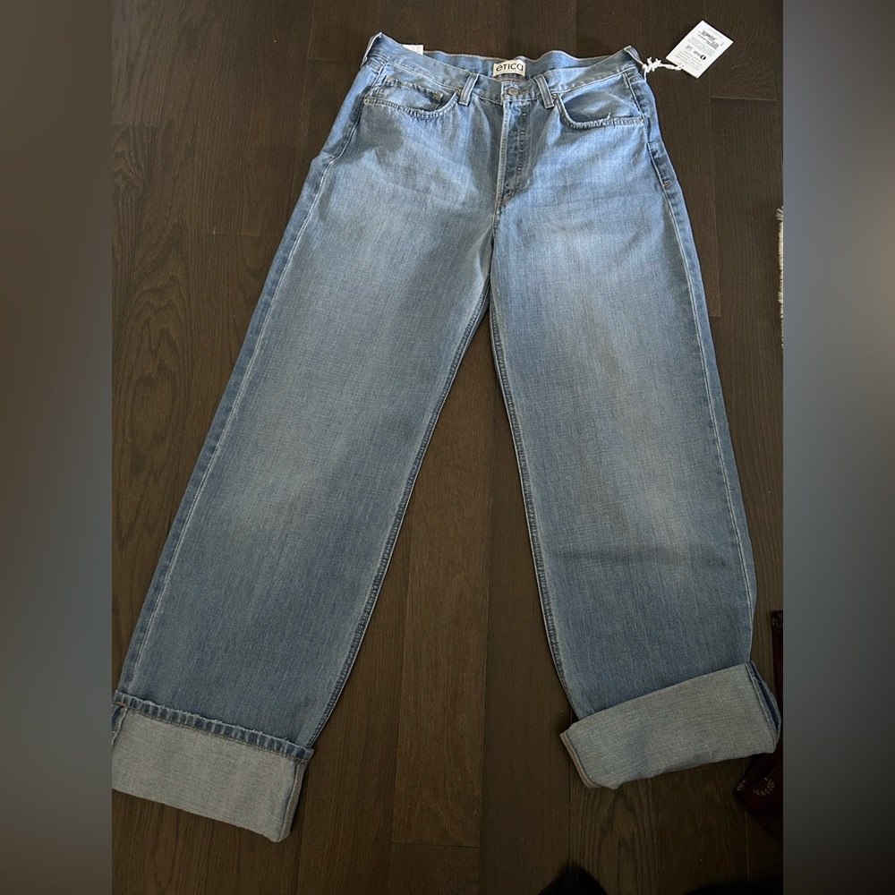 Etica Light Blue Boyfriend Jeans Stanton model